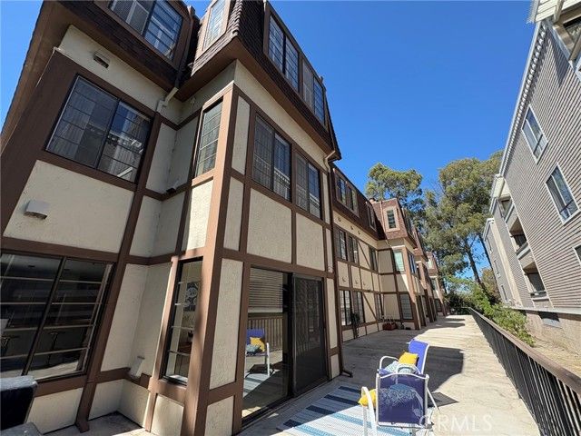 735 El Camino Real 102, Burlingame, CA 94010
