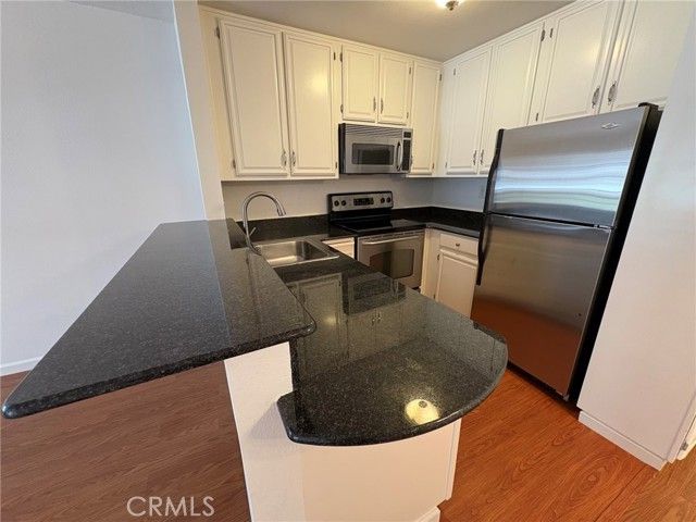 735 El Camino Real 102, Burlingame, CA 94010