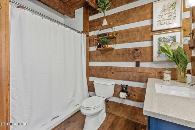 4065 Hickory Hollow Way, Sevierville, TN 37862