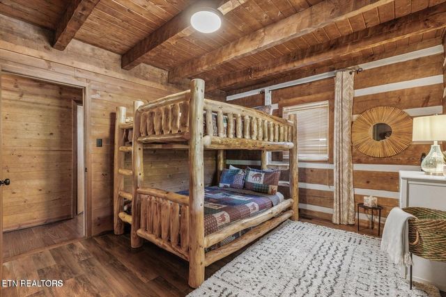 4065 Hickory Hollow Way, Sevierville, TN 37862