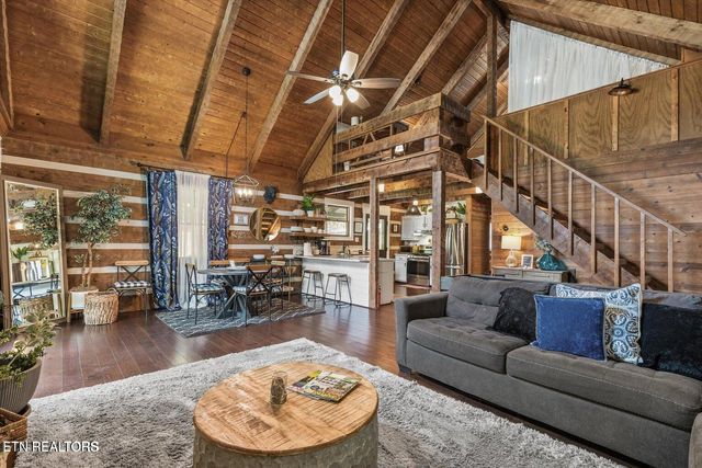 4065 Hickory Hollow Way, Sevierville, TN 37862