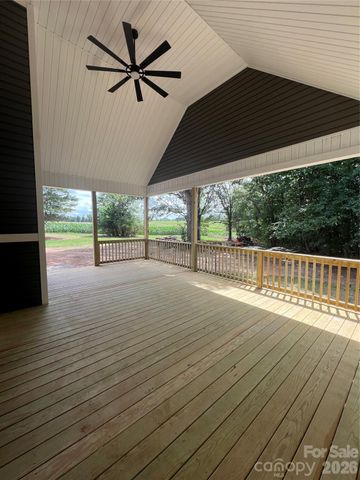 1879 Shiloh Road, Claremont, NC 28610