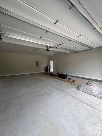 1879 Shiloh Road, Claremont, NC 28610