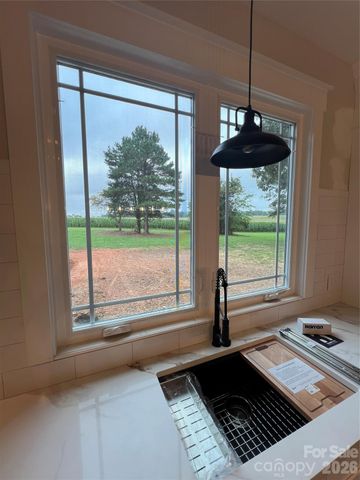 1879 Shiloh Road, Claremont, NC 28610