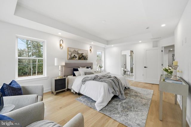 10 CHURCHVILLE LN, Churchville, PA 18966