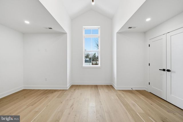 10 CHURCHVILLE LN, Churchville, PA 18966