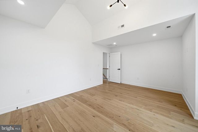 10 CHURCHVILLE LN, Churchville, PA 18966