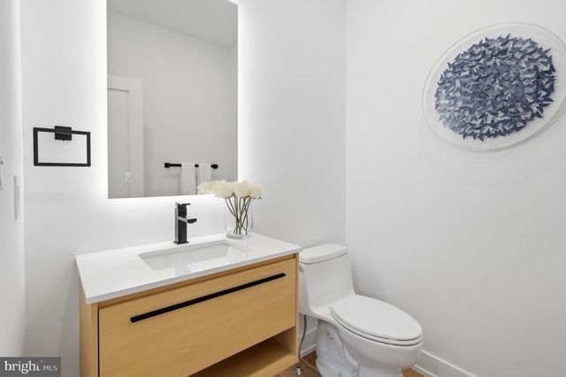 10 CHURCHVILLE LN, Churchville, PA 18966