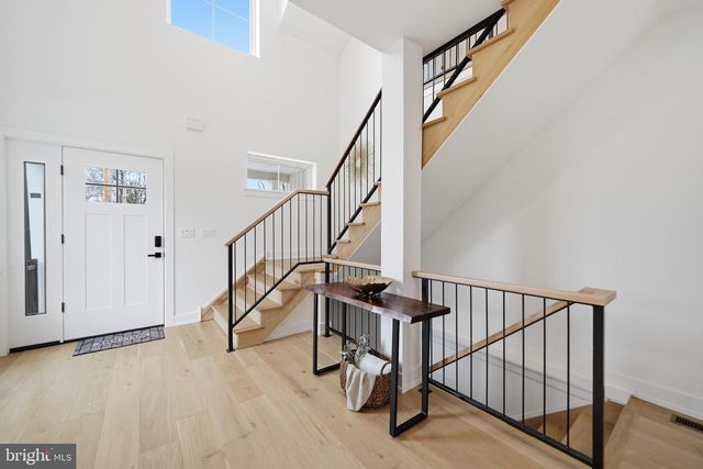 10 CHURCHVILLE LN, Churchville, PA 18966