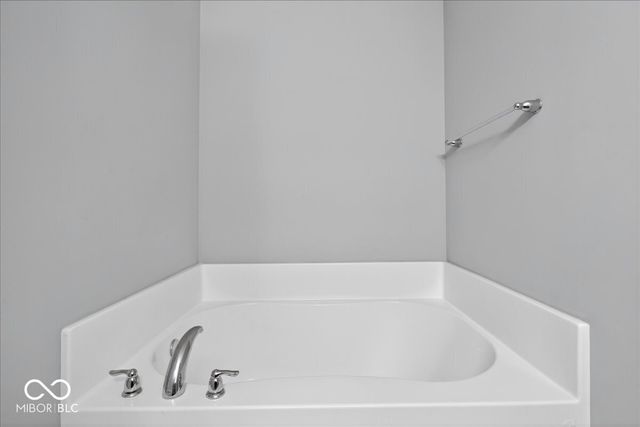 275 Longleaf Lane, Greenfield, IN 46140