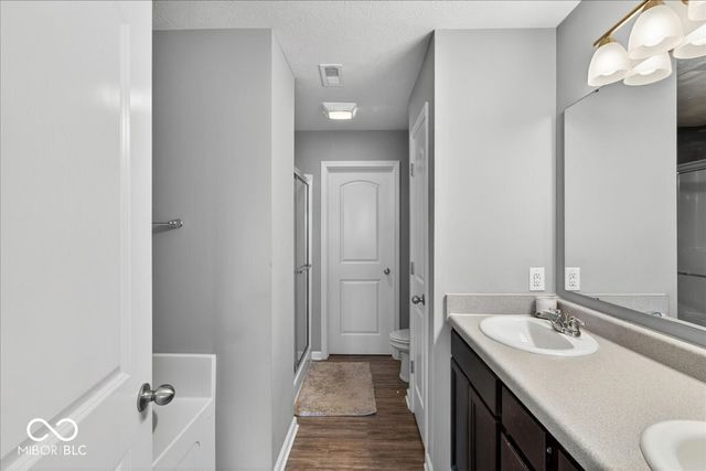 275 Longleaf Lane, Greenfield, IN 46140