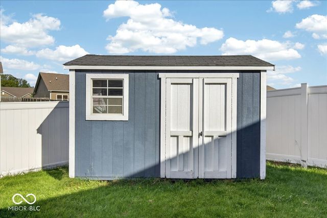 275 Longleaf Lane, Greenfield, IN 46140