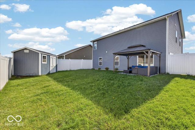 275 Longleaf Lane, Greenfield, IN 46140