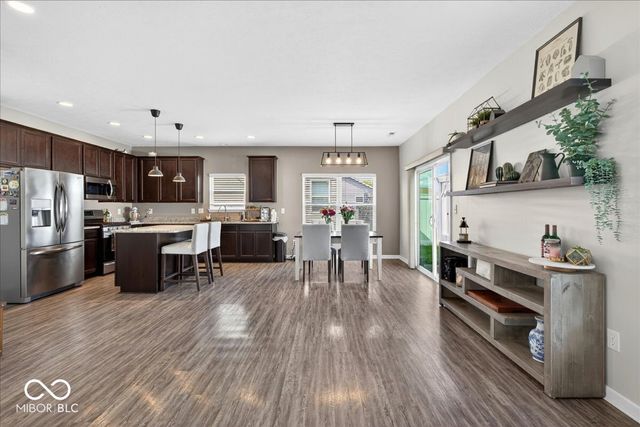 275 Longleaf Lane, Greenfield, IN 46140