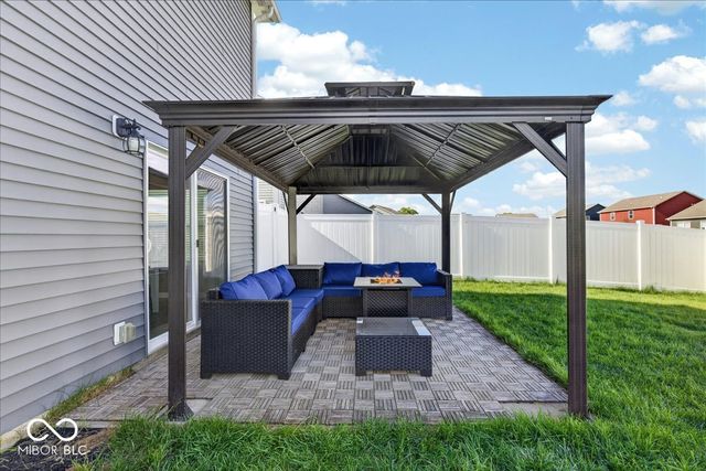 275 Longleaf Lane, Greenfield, IN 46140