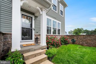 8 RYAN CT, Gilbertsville, PA 19525