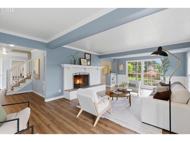 10055 Sw INEZ St, Portland, OR 97224