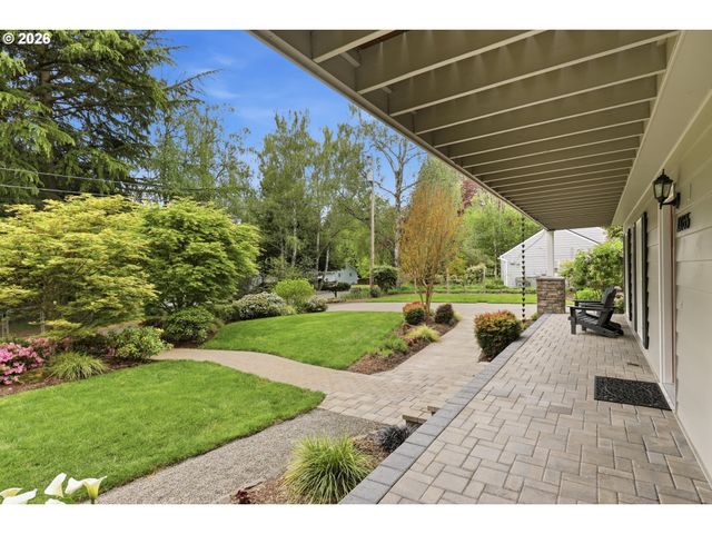 10055 Sw INEZ St, Portland, OR 97224