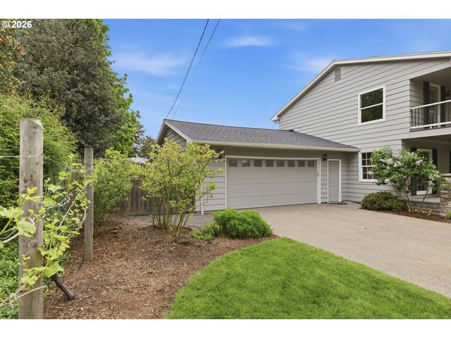 10055 Sw INEZ St, Portland, OR 97224