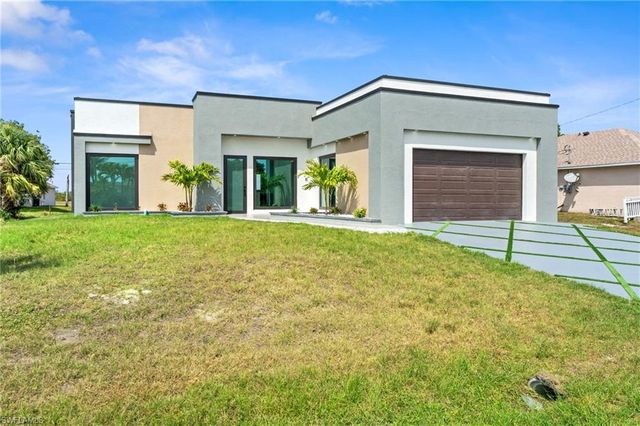 2027 NE 18th ST, Cape Coral, FL 33909