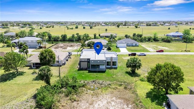 2027 NE 18th ST, Cape Coral, FL 33909