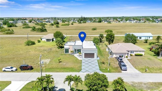 2027 NE 18th ST, Cape Coral, FL 33909