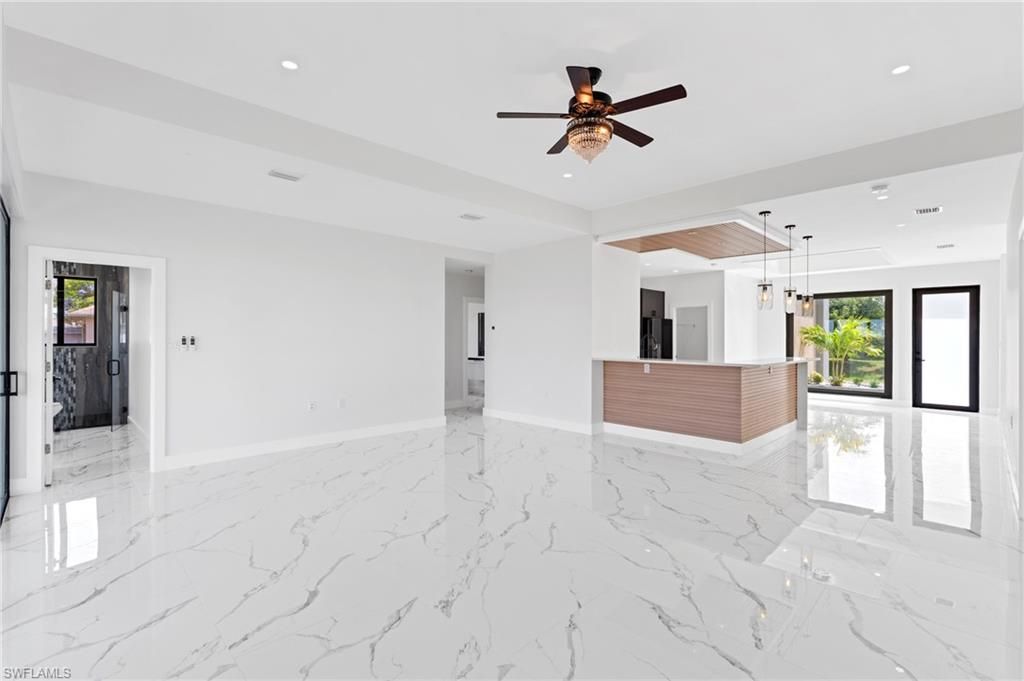 2027 NE 18th ST, Cape Coral, FL 33909