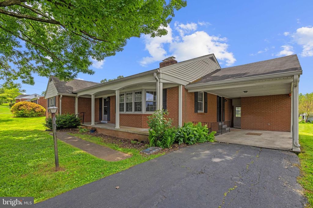 312 NORFOLK DR, Warrenton, VA 20186