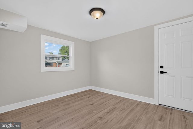 10 COBBLESTONE RD, Cherry Hill, NJ 08003