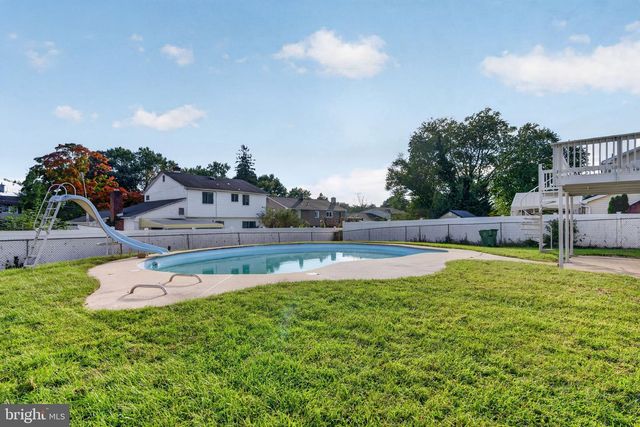 10 COBBLESTONE RD, Cherry Hill, NJ 08003