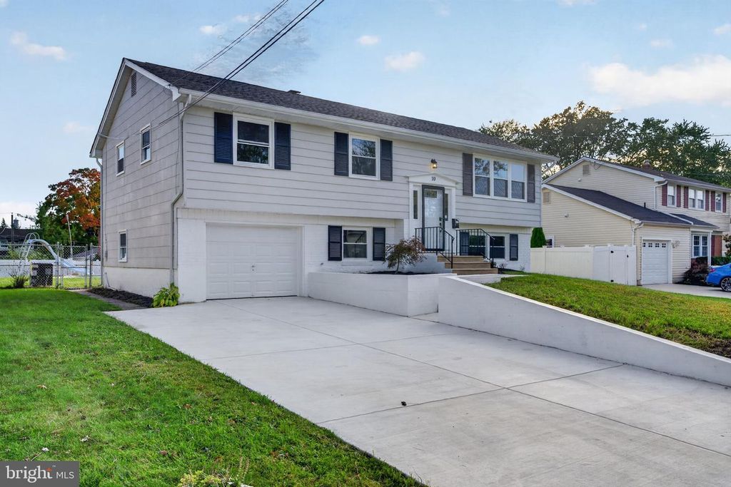 10 COBBLESTONE RD, CHERRY HILL, NJ 08003 — photo 2