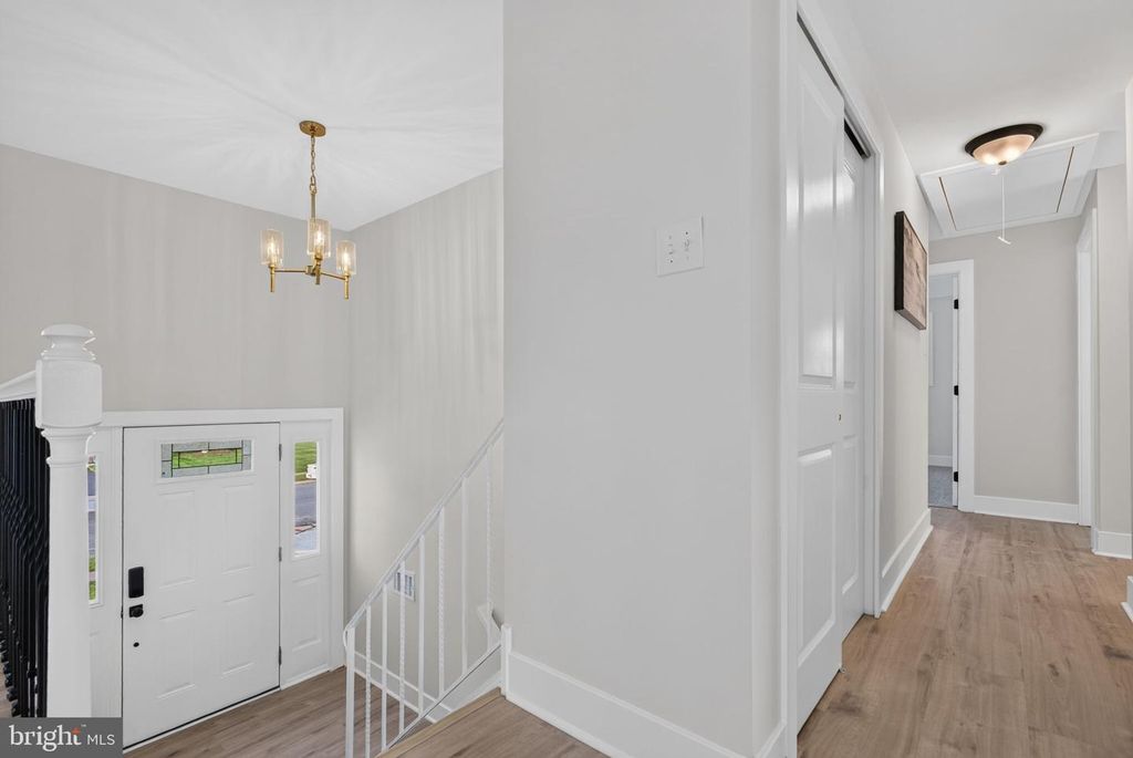 10 COBBLESTONE RD, CHERRY HILL, NJ 08003 — photo 4