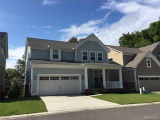 31085 TREMONT Lane, Beverly Hills Village, MI 48025