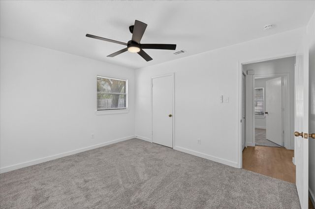 113 Bow Creek Circle, Red Oak, TX 75154