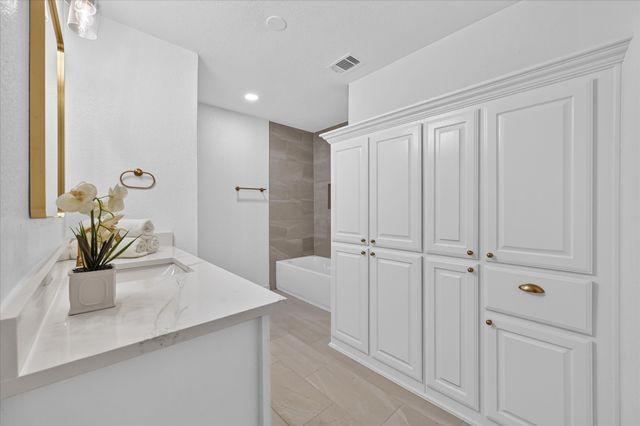 113 Bow Creek Circle, Red Oak, TX 75154