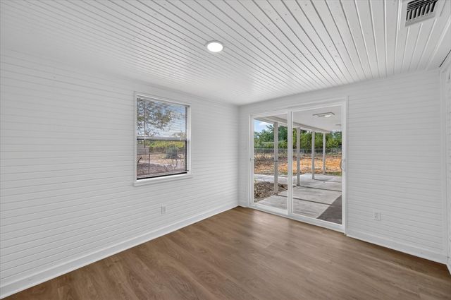 113 Bow Creek Circle, Red Oak, TX 75154