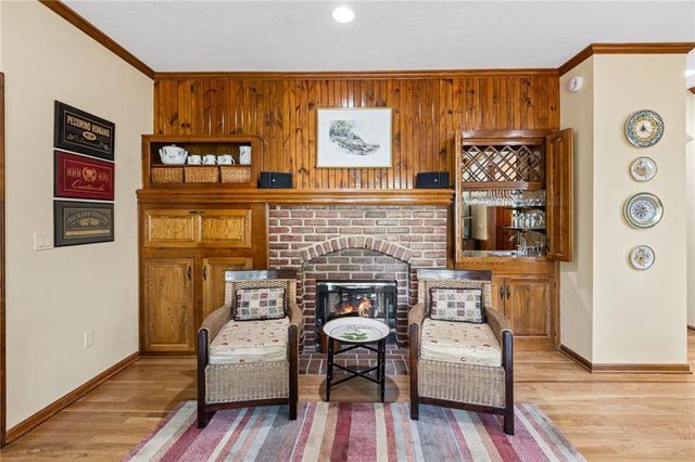 12912 Rosewood Street, Leawood, KS 66209