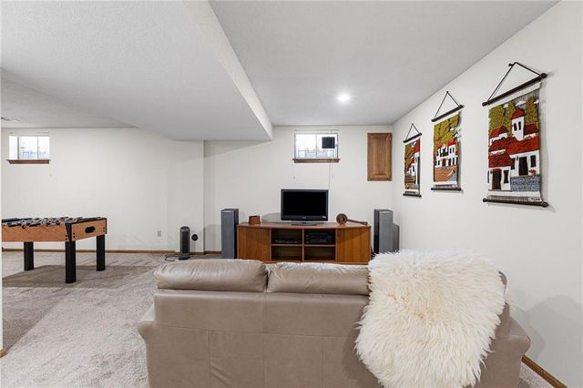 12912 Rosewood Street, Leawood, KS 66209