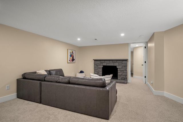 1764 Bohland Avenue, Saint Paul, MN 55116
