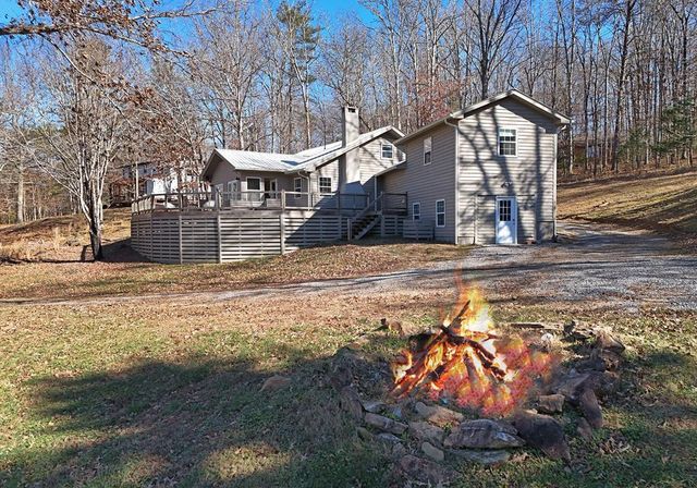 1746 Settlement Road, Young Harris, GA 30512