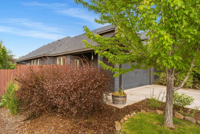 62856 NE Nolan Street, Bend, OR 97701