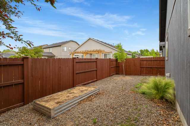62856 NE Nolan Street, Bend, OR 97701