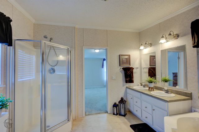 8384 Sophie Lane, Greenwood, LA 71033