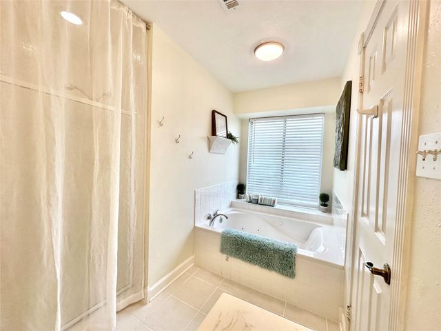 1901 Palo Duro Street, Friendswood, TX 77546