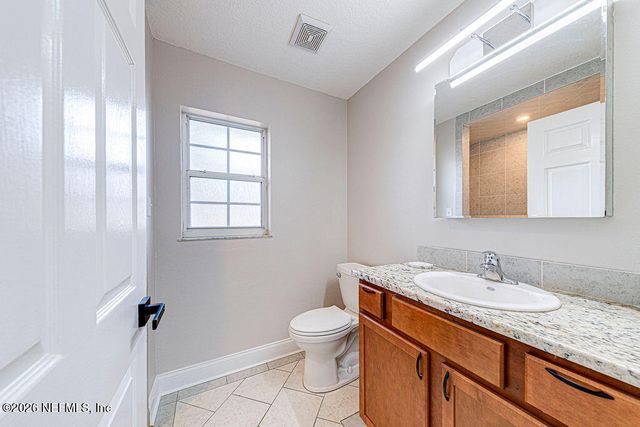 40021 PARKINSONIA Street, Lady Lake, FL 32159