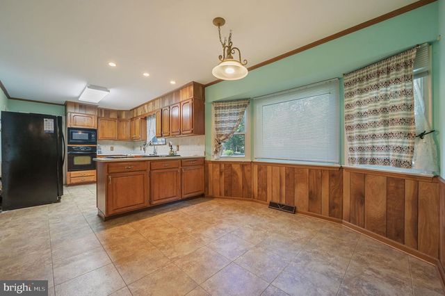112 FOX HALL, Dover, DE 19904