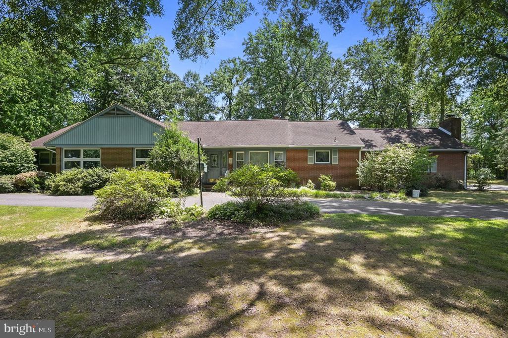 112 FOX HALL, Dover, DE 19904