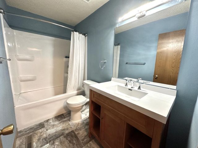 79 126th Lane NW, Coon Rapids, MN 55448