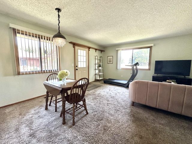 79 126th Lane NW, Coon Rapids, MN 55448