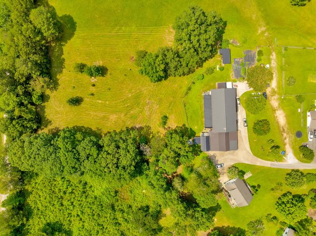 997 W 12th Street, Chickamauga, GA 30707